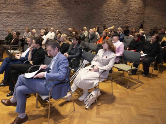 Seminar sotsiaalmeedia mõjust lastele