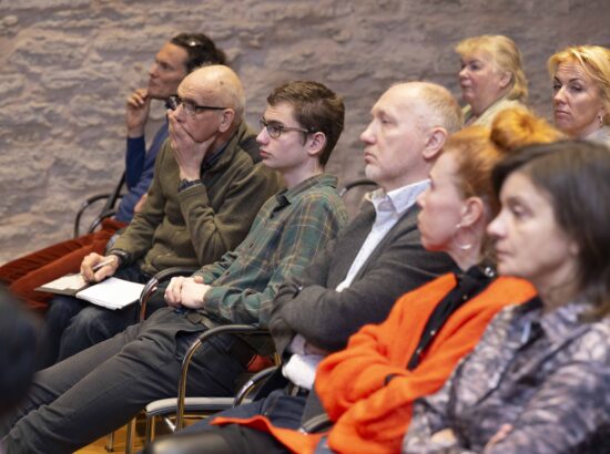 Seminar sotsiaalmeedia mõjust lastele