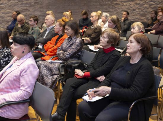 Seminar sotsiaalmeedia mõjust lastele