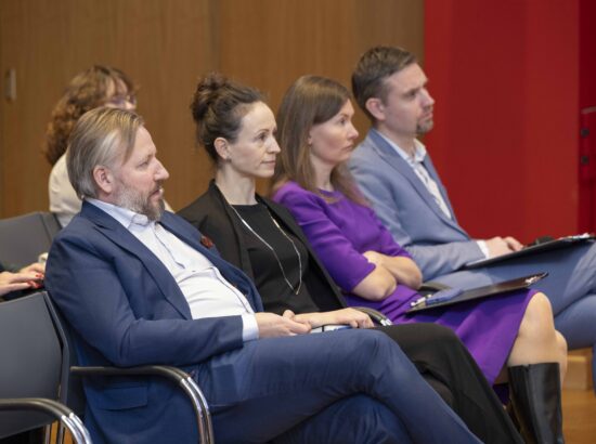 Seminar sotsiaalmeedia mõjust lastele