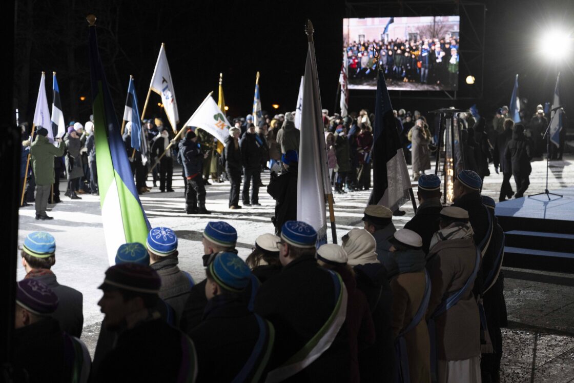 Eesti Vabariigi 108. aastapäeva tähistamine ja pidulik lipuheiskamistseremoonia Toompeal.