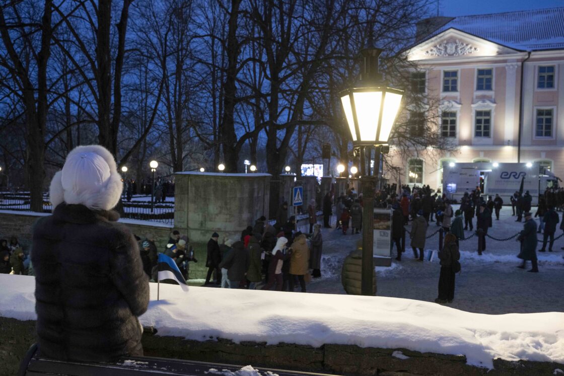 Eesti Vabariigi 108. aastapäeva tähistamine ja pidulik lipuheiskamistseremoonia Toompeal.