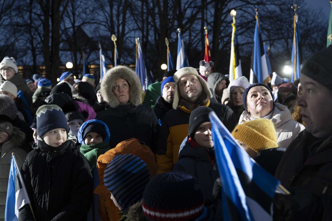 Eesti Vabariigi 108. aastapäeva tähistamine ja pidulik lipuheiskamistseremoonia Toompeal.