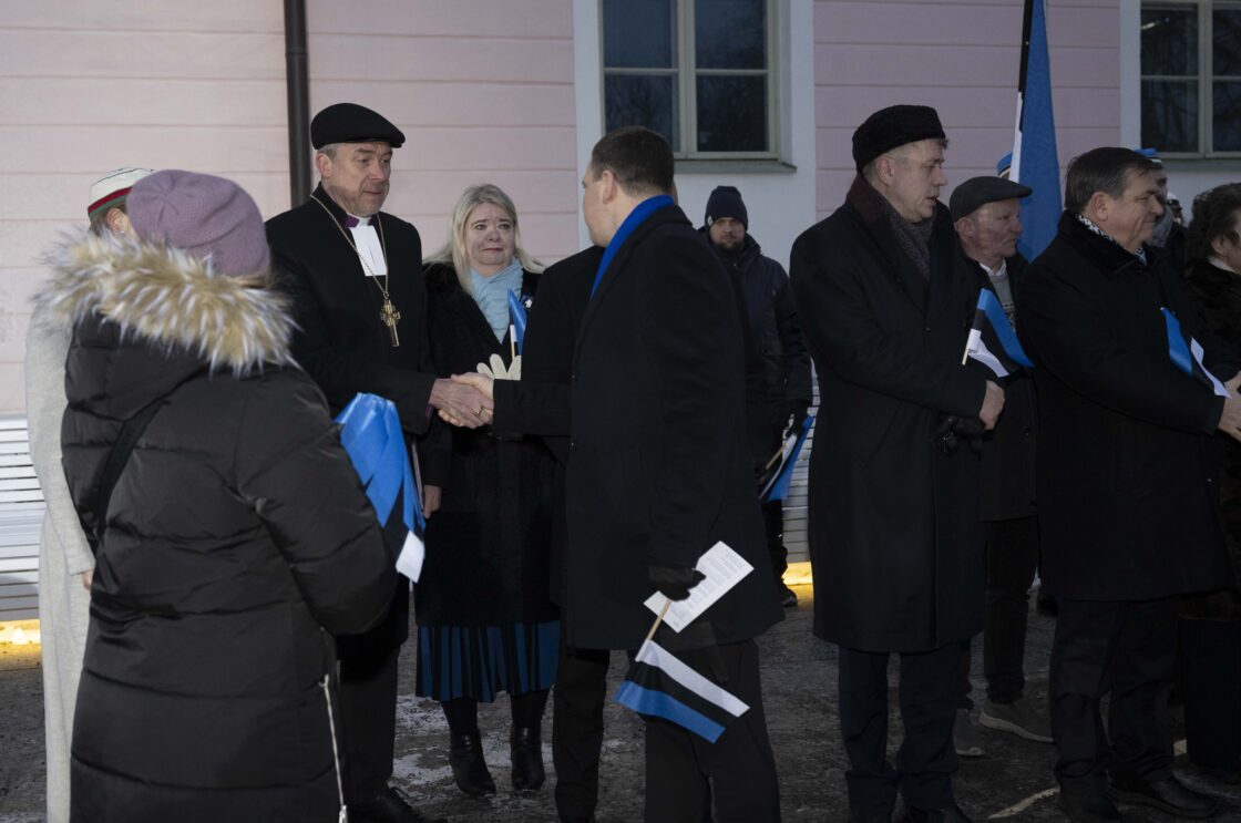Eesti Vabariigi 108. aastapäeva tähistamine ja pidulik lipuheiskamistseremoonia Toompeal.