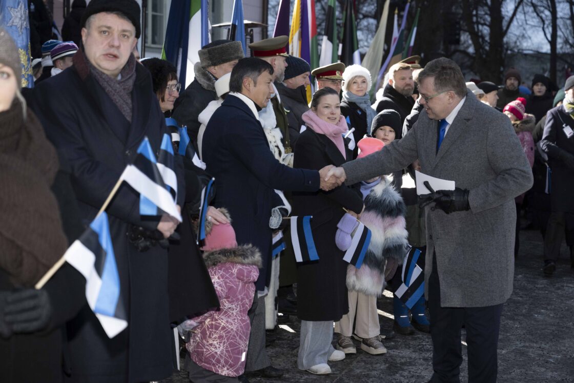 Eesti Vabariigi 108. aastapäeva tähistamine ja pidulik lipuheiskamistseremoonia Toompeal.