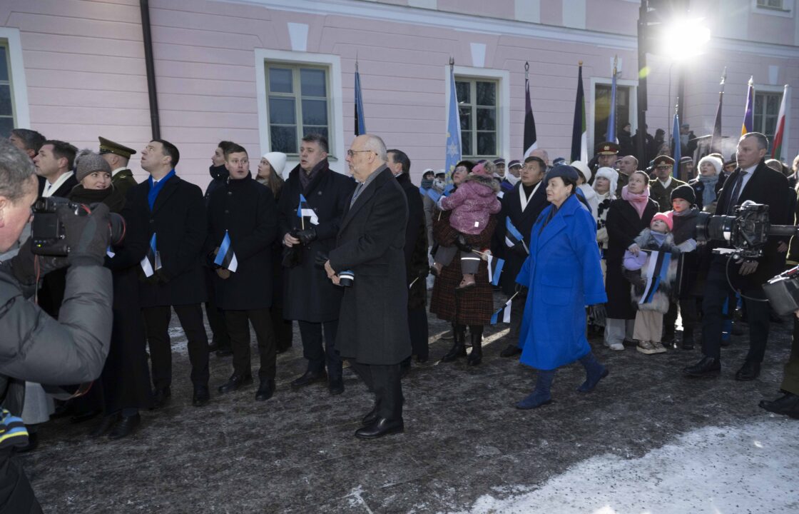 Eesti Vabariigi 108. aastapäeva tähistamine ja pidulik lipuheiskamistseremoonia Toompeal.