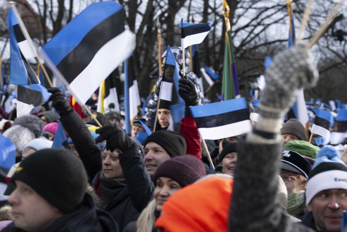 Eesti Vabariigi 108. aastapäeva tähistamine ja pidulik lipuheiskamistseremoonia Toompeal.