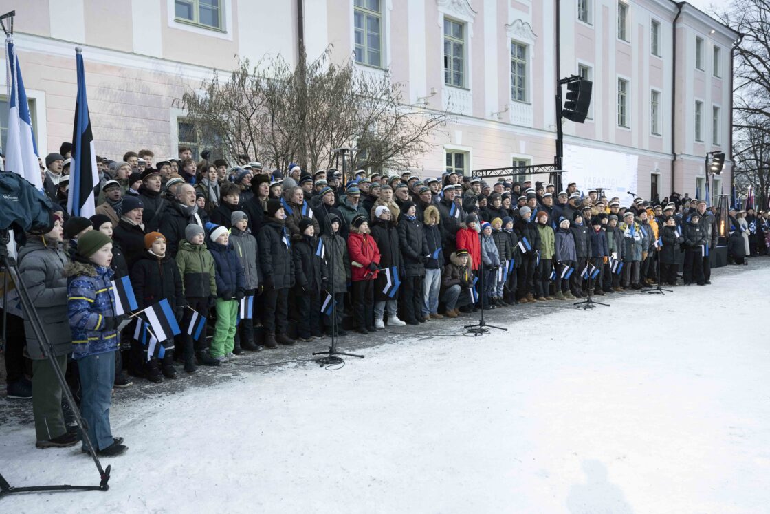 Eesti Vabariigi 108. aastapäeva tähistamine ja pidulik lipuheiskamistseremoonia Toompeal.