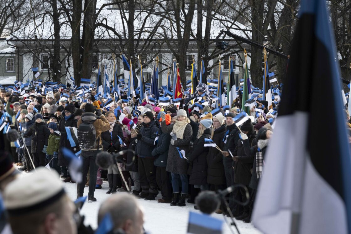 Eesti Vabariigi 108. aastapäeva tähistamine ja pidulik lipuheiskamistseremoonia Toompeal.