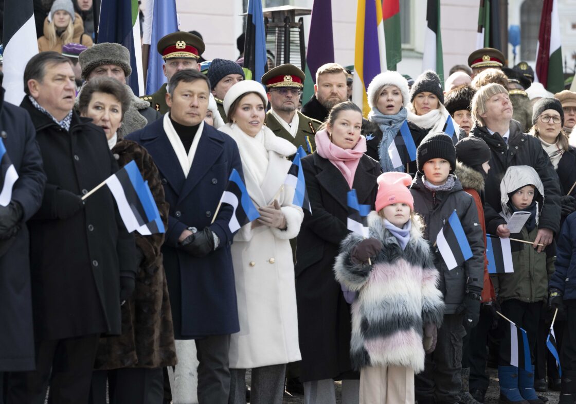 Eesti Vabariigi 108. aastapäeva tähistamine ja pidulik lipuheiskamistseremoonia Toompeal.