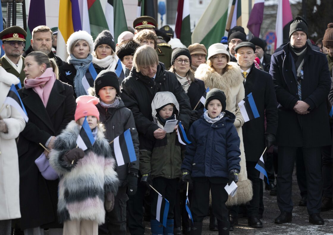 Eesti Vabariigi 108. aastapäeva tähistamine ja pidulik lipuheiskamistseremoonia Toompeal.