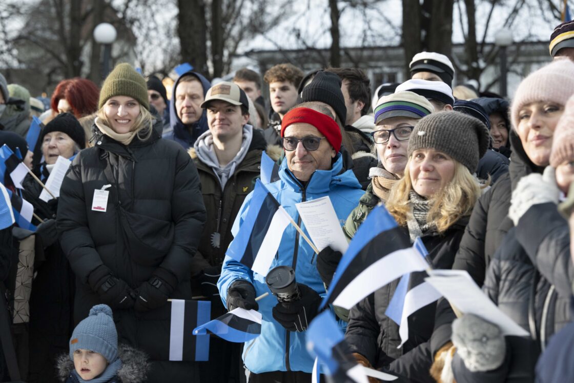 Eesti Vabariigi 108. aastapäeva tähistamine ja pidulik lipuheiskamistseremoonia Toompeal.