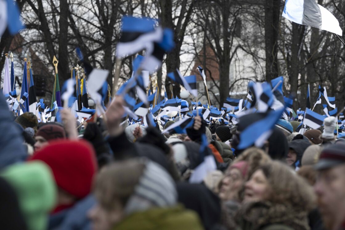 Eesti Vabariigi 108. aastapäeva tähistamine ja pidulik lipuheiskamistseremoonia Toompeal.