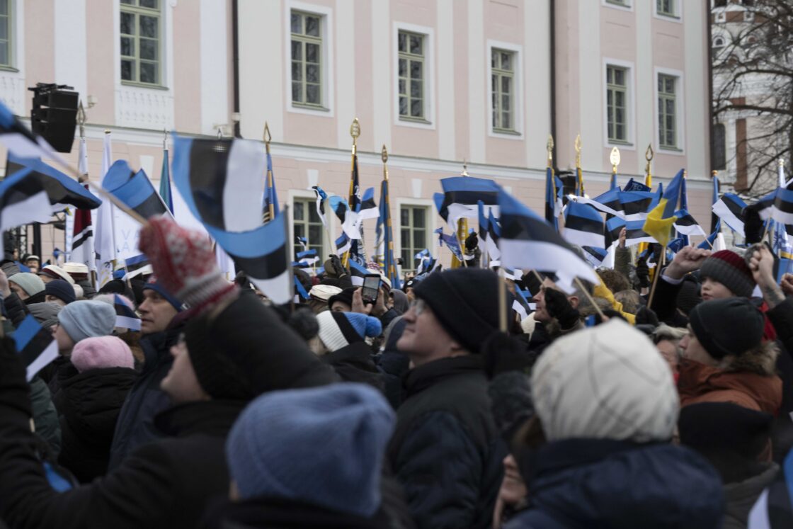 Eesti Vabariigi 108. aastapäeva tähistamine ja pidulik lipuheiskamistseremoonia Toompeal.