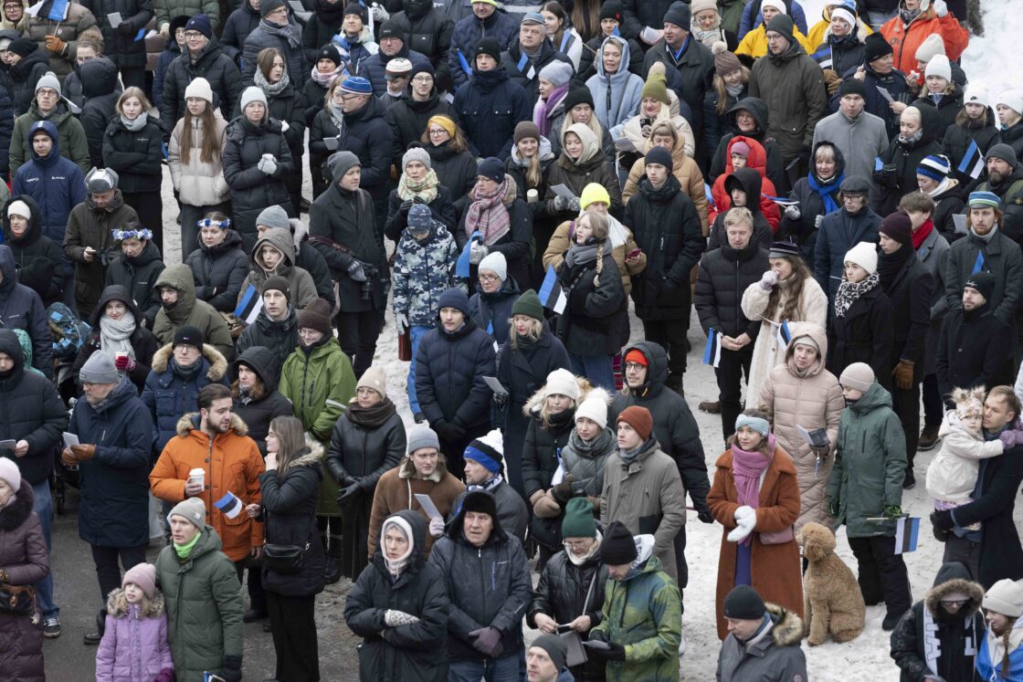 Eesti Vabariigi 108. aastapäeva tähistamine ja pidulik lipuheiskamistseremoonia Toompeal.