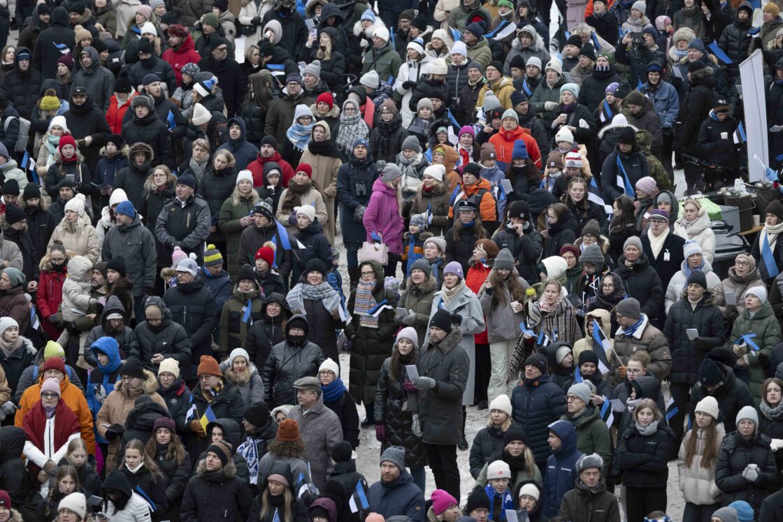 Eesti Vabariigi 108. aastapäeva tähistamine ja pidulik lipuheiskamistseremoonia Toompeal.