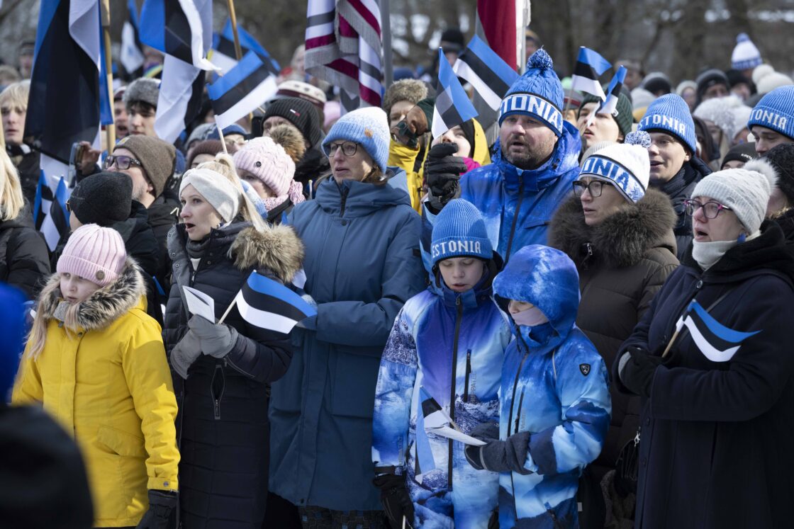 Eesti Vabariigi 108. aastapäeva tähistamine ja pidulik lipuheiskamistseremoonia Toompeal.