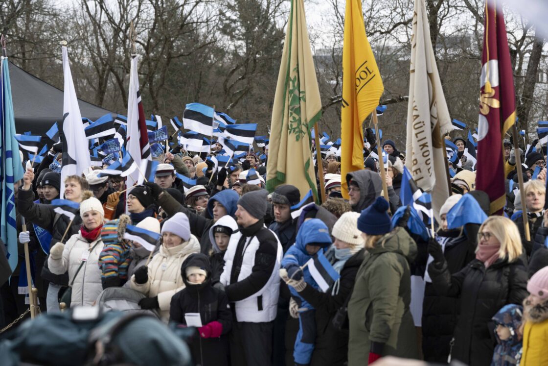 Eesti Vabariigi 108. aastapäeva tähistamine ja pidulik lipuheiskamistseremoonia Toompeal.