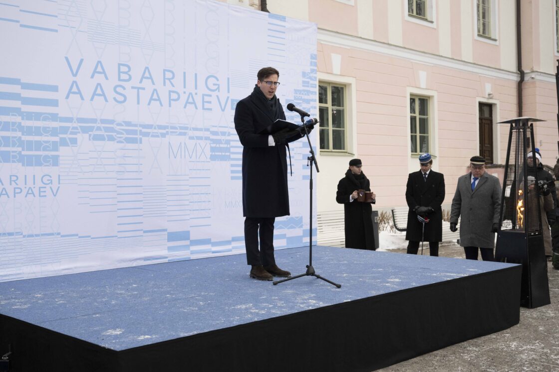 Eesti Vabariigi 108. aastapäeva tähistamine ja pidulik lipuheiskamistseremoonia Toompeal.