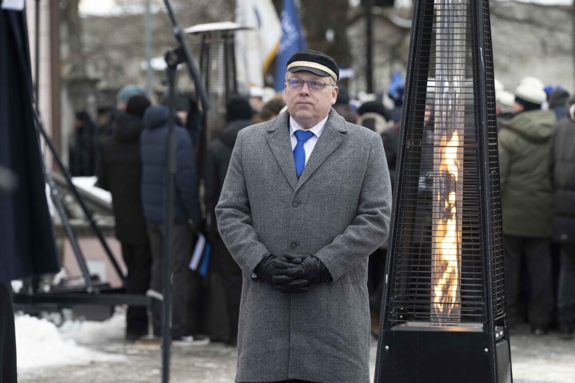 Eesti Vabariigi 108. aastapäeva tähistamine ja pidulik lipuheiskamistseremoonia Toompeal.