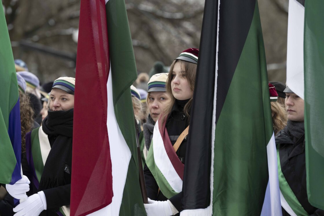 Eesti Vabariigi 108. aastapäeva tähistamine ja pidulik lipuheiskamistseremoonia Toompeal.