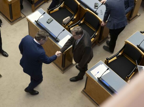 Riigikogu juhatuse valimised. Esimeheks valiti taas Lauri Hussar.