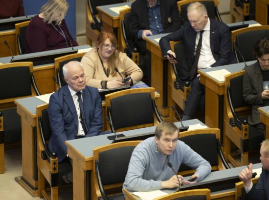 Riigikogu juhatuse valimised. Riigikogu esimeseks aseesimeheks valiti Toomas Kivimägi.