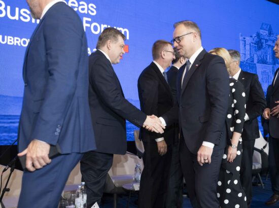 Riigikogu esimees Lauri Hussar Kolme Mere Algatuse tippkohtumise raames toimunud ärifoorumil