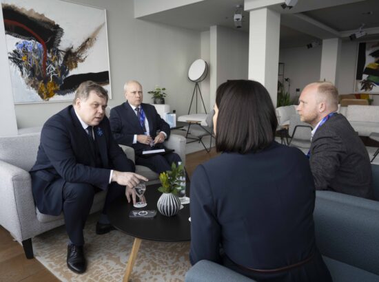 Riigikogu esimees Lauri Hussar kohtus Valgevene demokraatlike jõudude juhi Svjatlana Tsihhanovskajaga