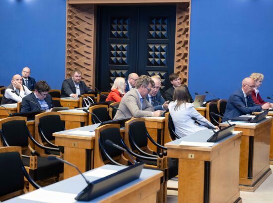 Umbusaldusavaldus rahandusminister Jürgen Ligile