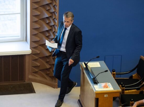Umbusaldusavaldus rahandusminister Jürgen Ligile