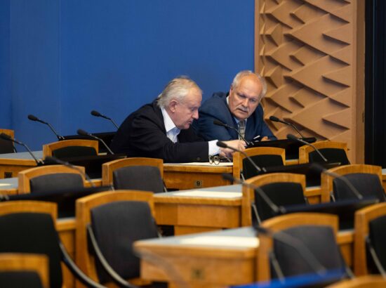 Umbusaldusavaldus rahandusminister Jürgen Ligile