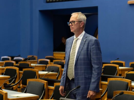 Umbusaldusavaldus rahandusminister Jürgen Ligile
