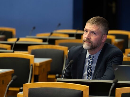 Umbusaldusavaldus rahandusminister Jürgen Ligile