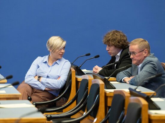 Umbusaldusavaldus rahandusminister Jürgen Ligile