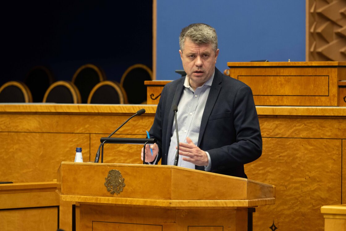 Umbusaldusavaldus rahandusminister Jürgen Ligile