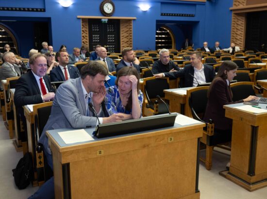 Umbusaldusavaldus rahandusminister Jürgen Ligile