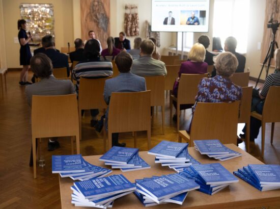 Riigikogu Toimetiste 53. number keskendub andmetele.