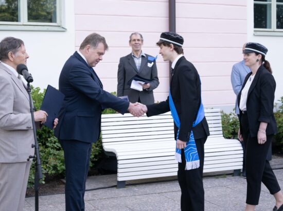Eesti lipu 142. aastapäeva tähistamine ja pidulik lipuheiskamistseremoonia.