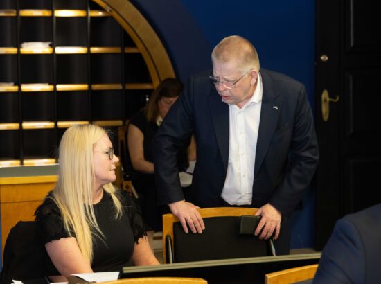 Olulise tähtsusega riikliku küsimuse „Laste kehalise aktiivsuse tõstmine vaimse ja füüsilise tervise parandamiseks“ arutelu
