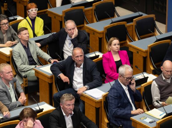 Täiskogu istung 10. juunil