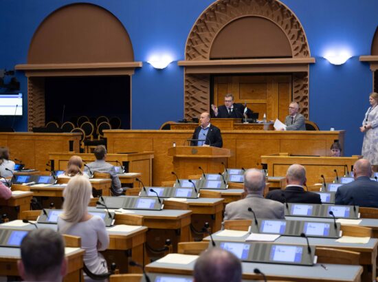 Täiskogu istung 10. juunil