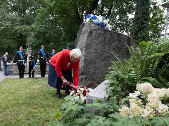 Mälestustseremoonia 20. augusti kivi juures