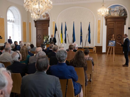 Iseseisvuse taastamise aastapäevale pühendatud margi esitlus