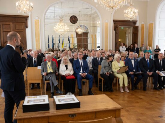 Iseseisvuse taastamise aastapäevale pühendatud margi esitlus
