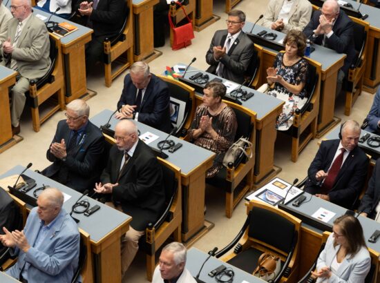XV Riigikogu ja 20. Augusti Klubi pidulik ühisistung
