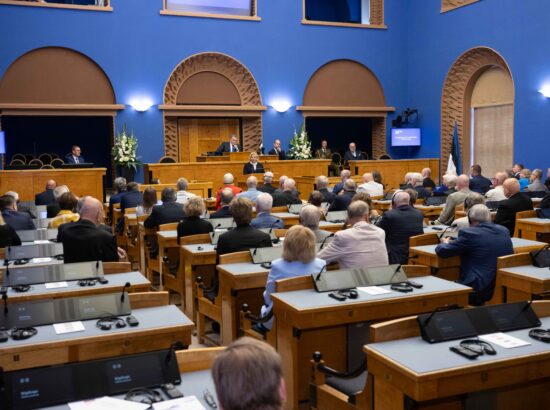 XV Riigikogu ja 20. Augusti Klubi pidulik ühisistung