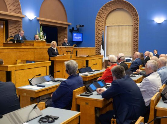 XV Riigikogu ja 20. Augusti Klubi pidulik ühisistung