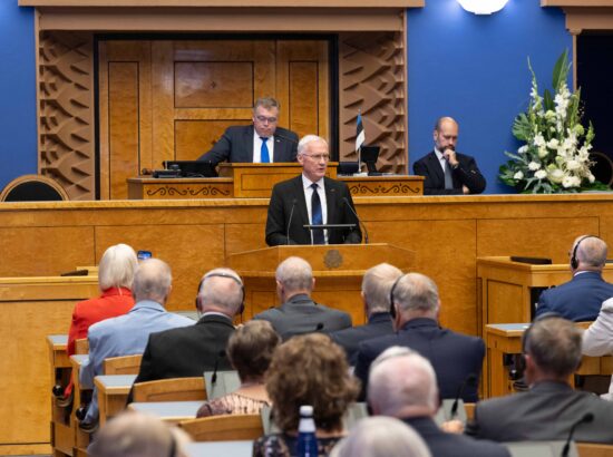 XV Riigikogu ja 20. Augusti Klubi pidulik ühisistung
