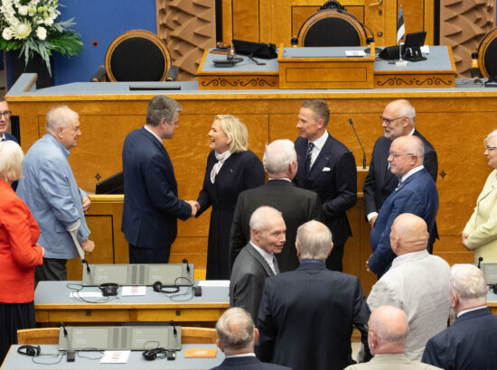 XV Riigikogu ja 20. Augusti Klubi pidulik ühisistung